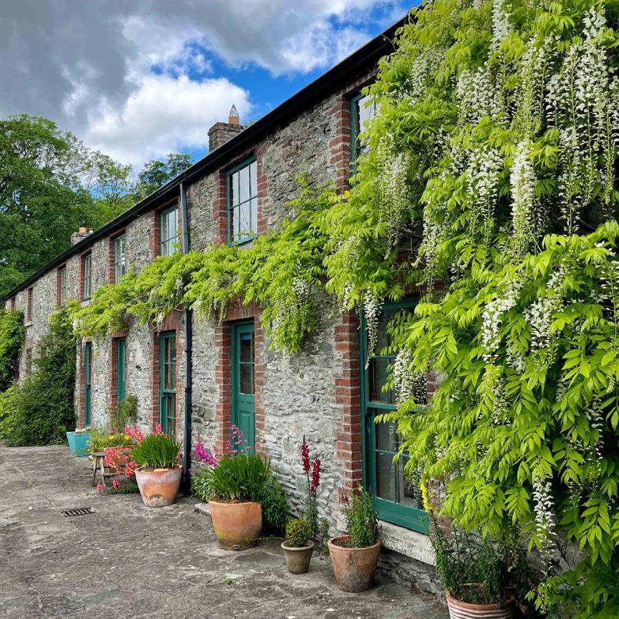 The Stable Yard House At Burtown House & Gardens Villa Athy Eksteriør billede